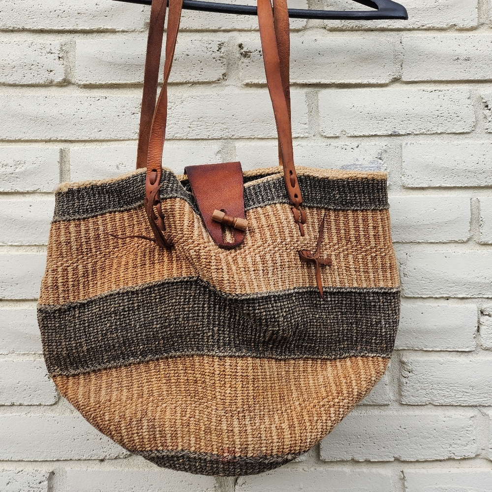 Woven tote